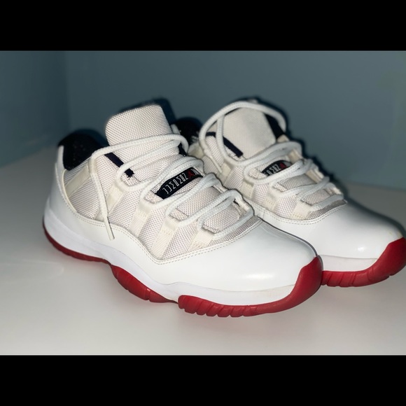 jordan retro 11 size 8 mens